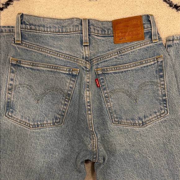 Levi's 501 S Light Wash Denim Jeans - Picture 3 of 5